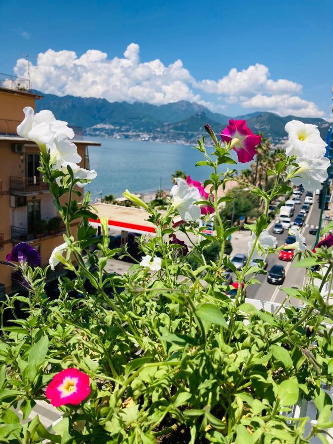 Viva La Nonna Appartement Salerno Buitenkant foto